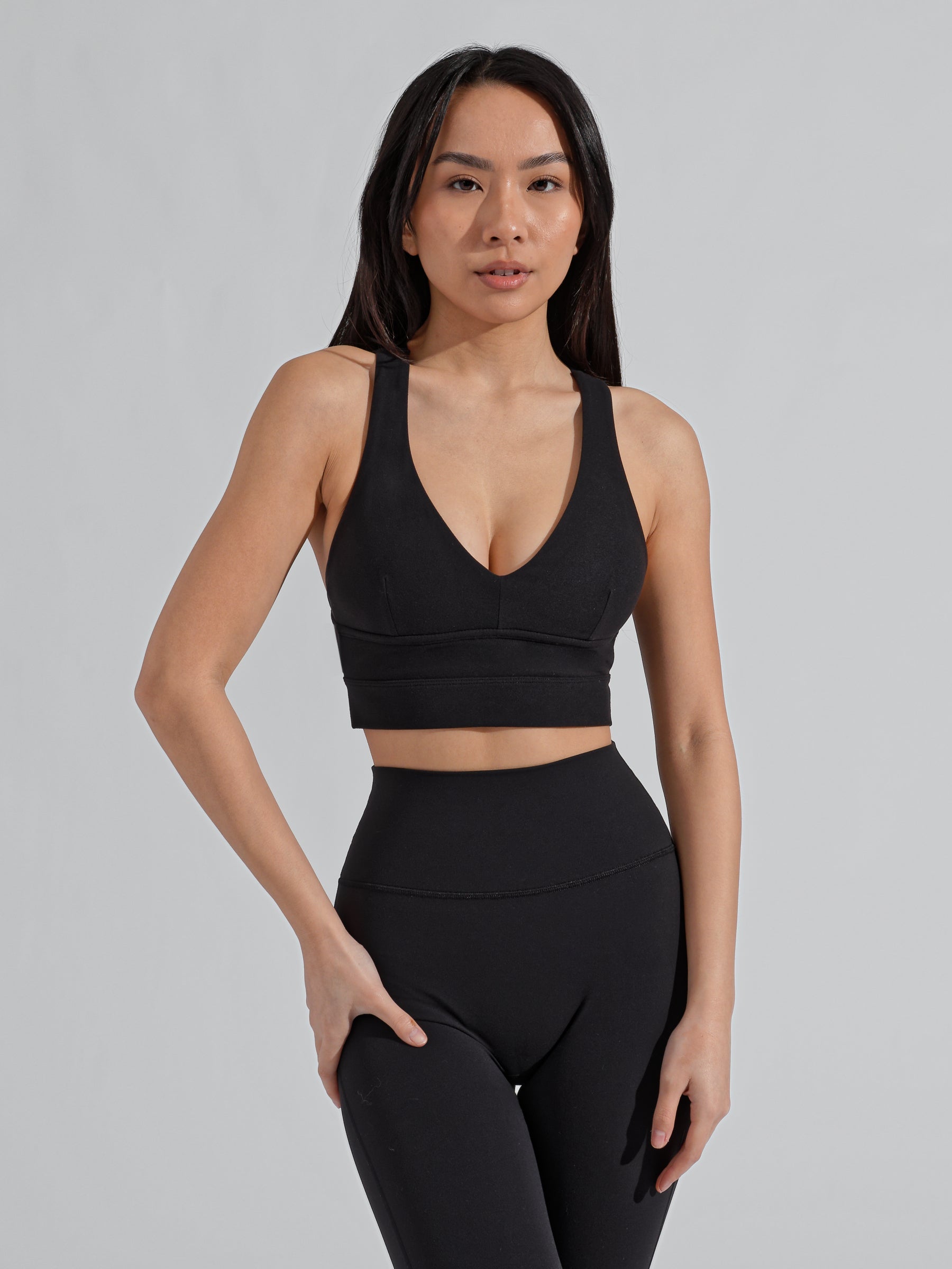 Alpha Sports Bra - Onyx Black