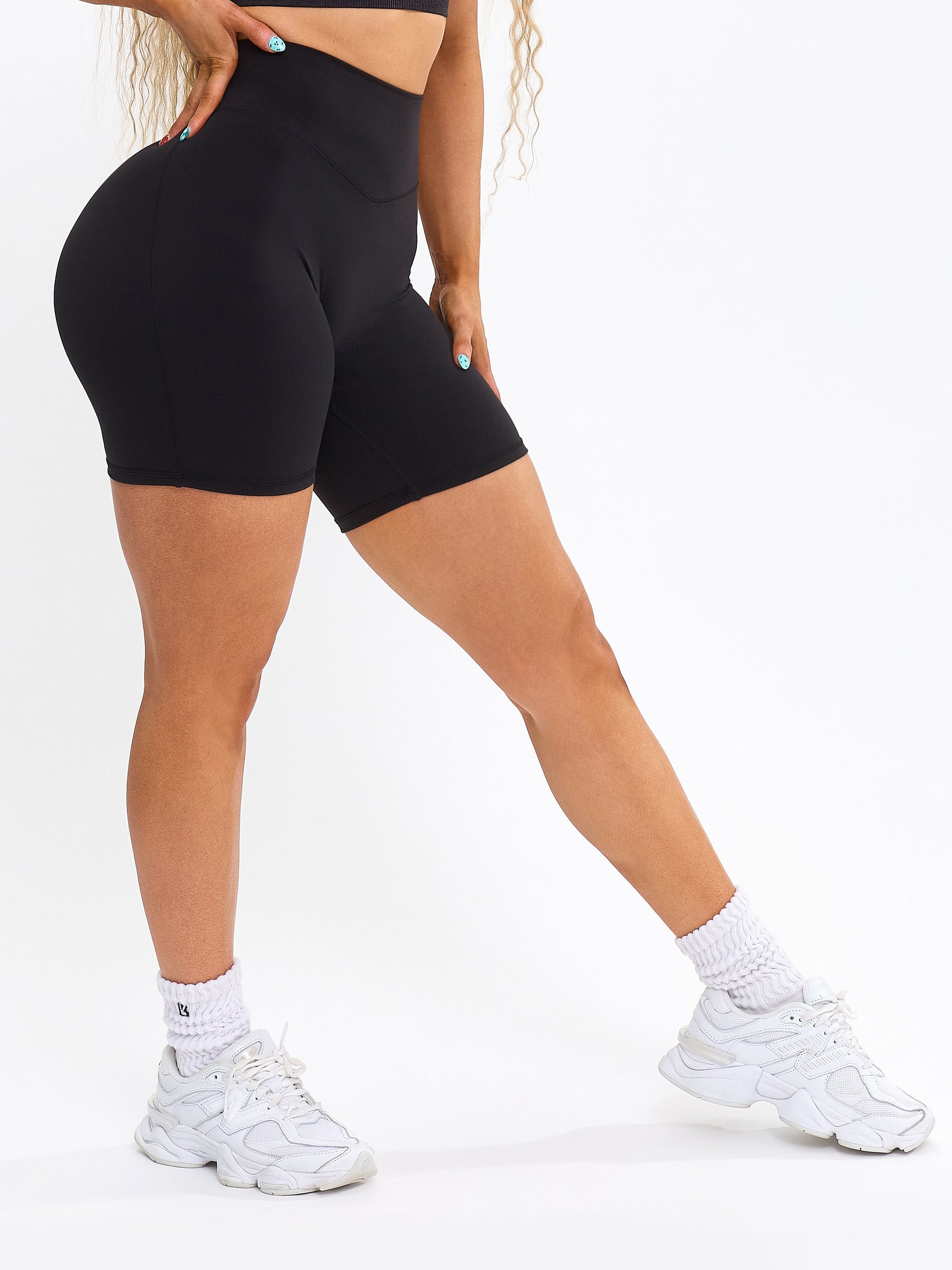 Short Aggressive Scrunch - Preto Ônix